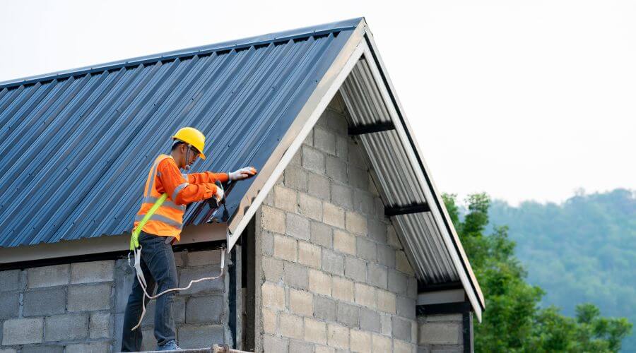 Expert Emergency Roof Repairs services in Frenchmans Bayou, AR